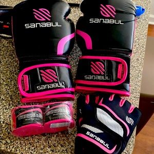 Sanabul Boxing Gloves + Wraps (all included)